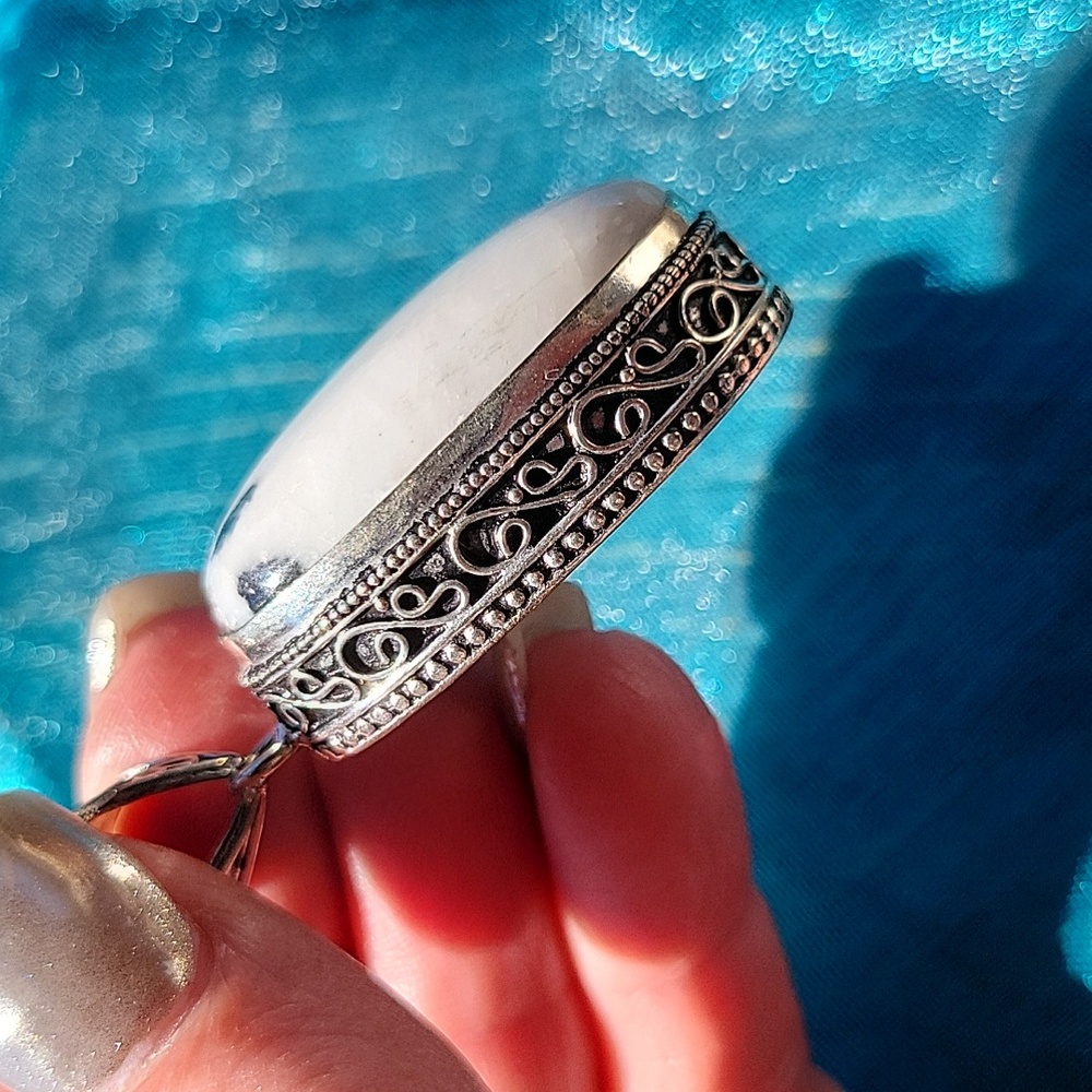 Natural White Dendritic Agate Pendant - Picture 7 of 8